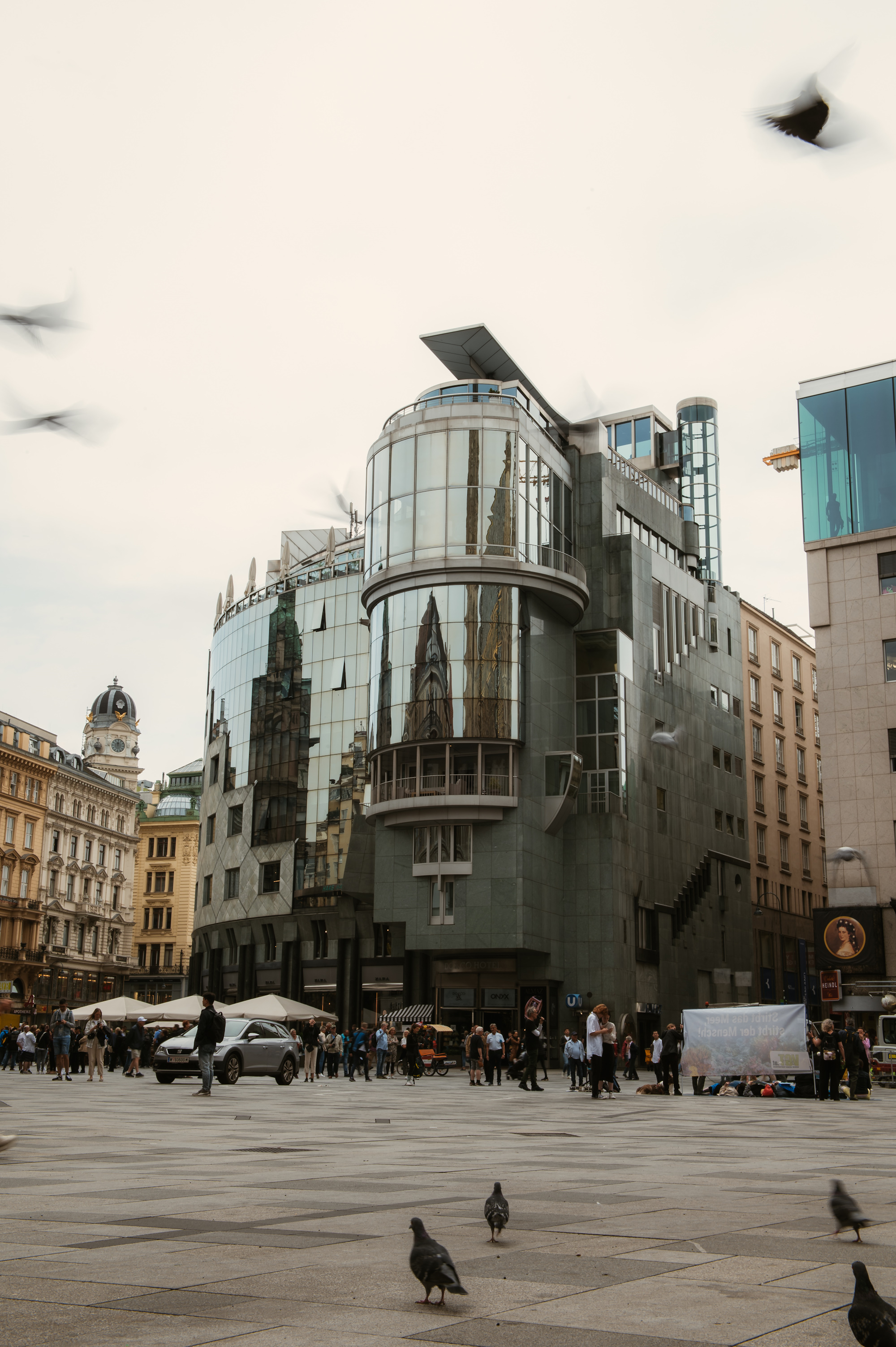 DO & CO Hotel Vienna01