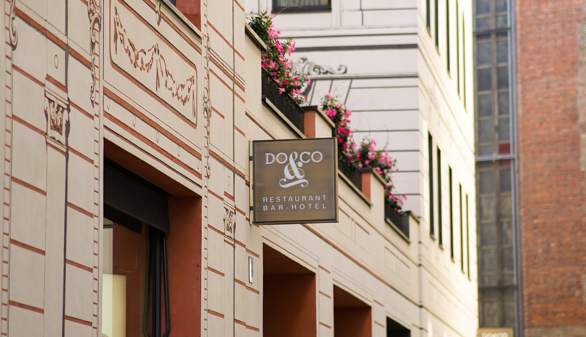 DO & CO Bistro Munich02